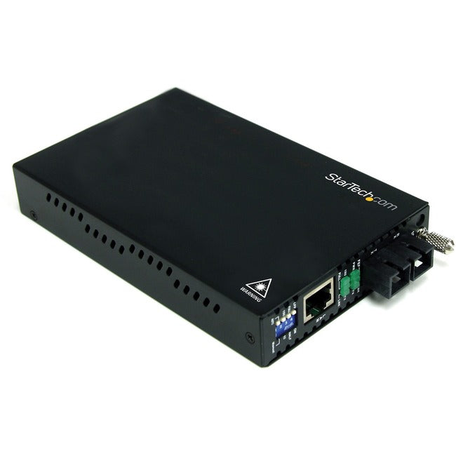 StarTech.com 10-100 Mbps Single Mode Fiber Media Converter SC 30 km