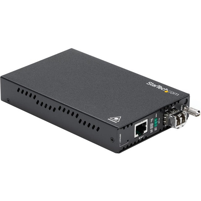 StarTech.com OAM Managed Gigabit Ethernet Fiber Media Converter - Multi Mode LC 550m - 802.3ah Compliant